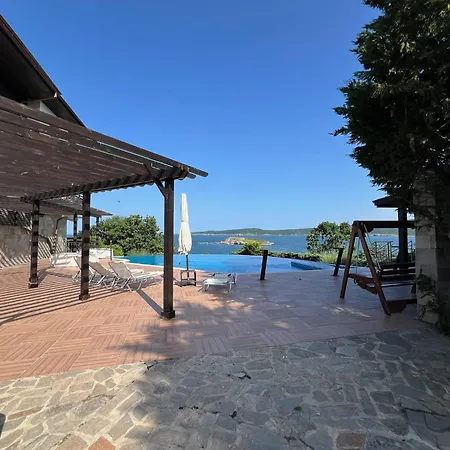 Apart-hotel Saint Thomas Holiday Village Condo *